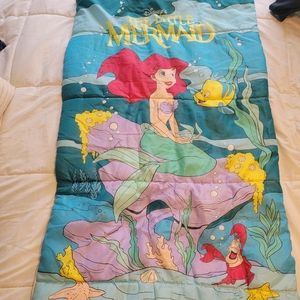 Vintage 1990's Disney Little Mermaid kid's sleeping bag.